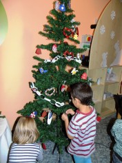 Zdobení vánočního stromečku 2018