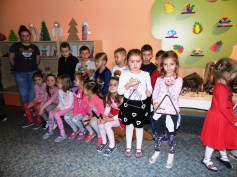 Zdobení vánočního stromečku 2018