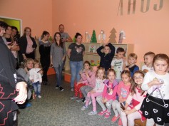 Zdobení vánočního stromečku 2018