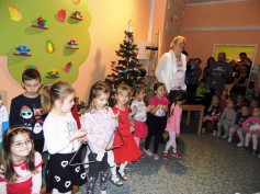 Zdobení vánočního stromečku 2018